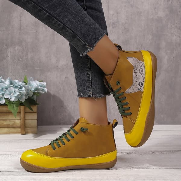 Zorelle - bequeme knöchelhohe Schuhe mit Katzenmotiv