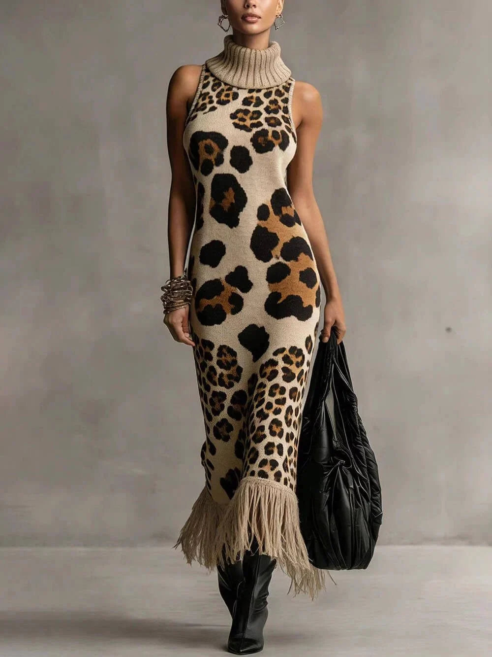 Oksana - Maxikleid mit Leopardenmuster und Fransen
