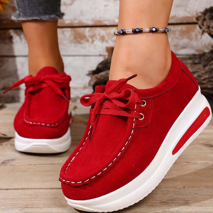 Eirwen - gepolsterte Plateau-Schnürschuhe