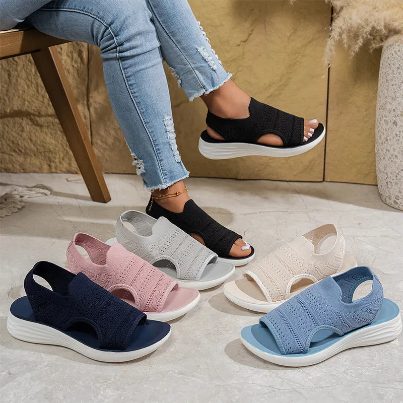 Aerin - Gepolsterte Plateausandalen