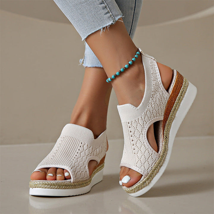 Orianne - Atmungsaktive Peep-Toe-Keilsandalen