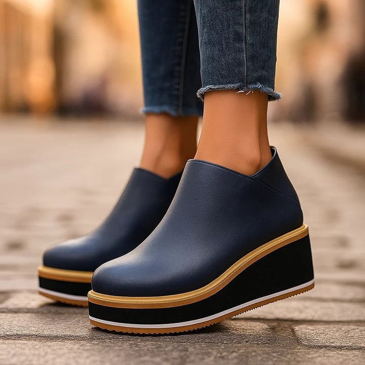 Neve - Gepolsterte Keilstiefeletten