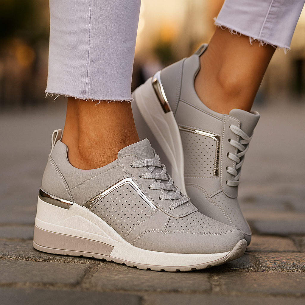 Veranique - Gepolsterte Keilsneaker
