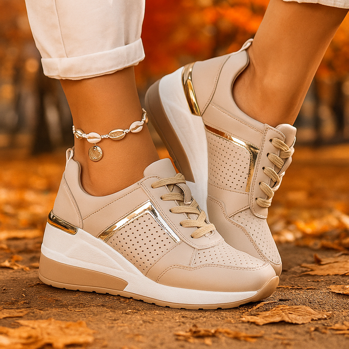 Veranique - Gepolsterte Keilsneaker