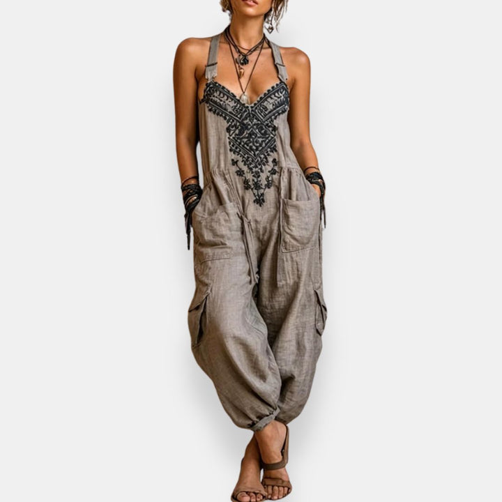 Solara - Luftiger bestickter Jumpsuit