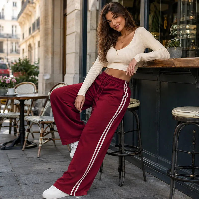 Adorielle - Sportliche gestreifte Wide-Leg-Hose