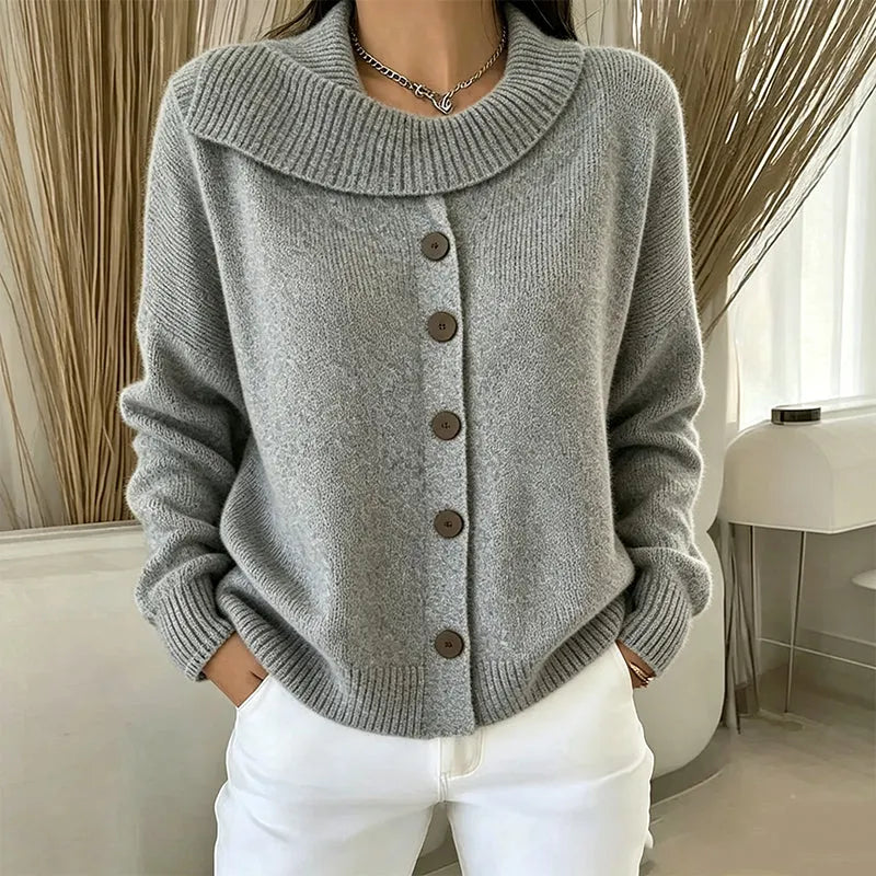 Elowette - Strickcardigan mit breitem Kragen und Knöpfen