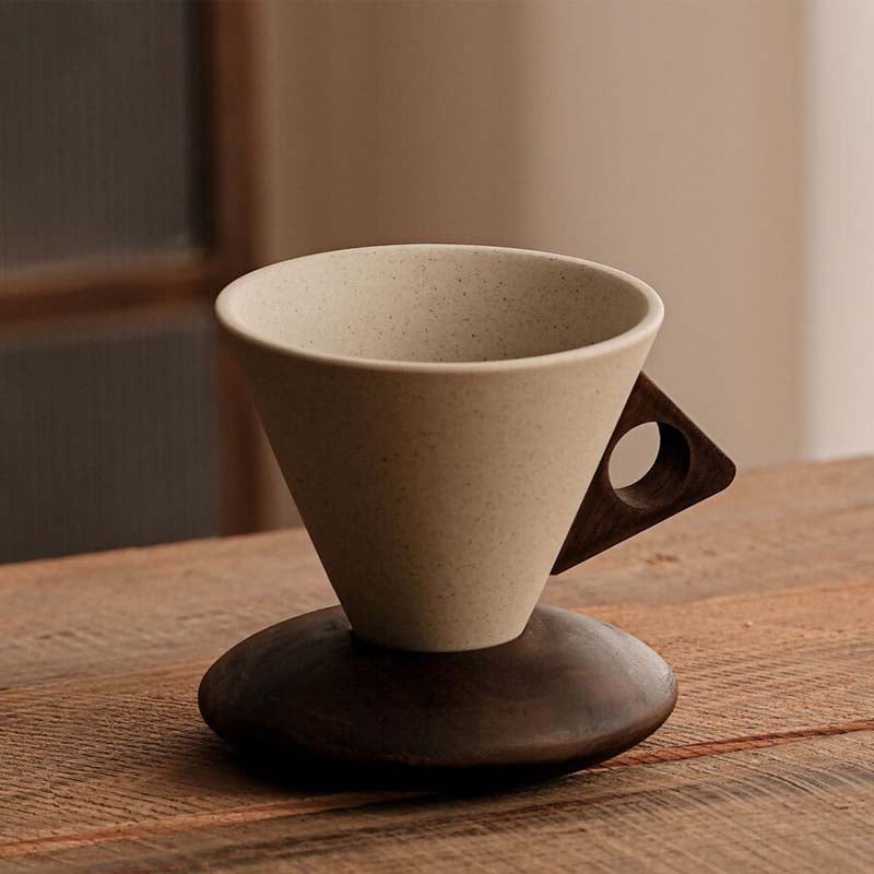 Mabel - Premium Kaffeetasse in Kegelform
