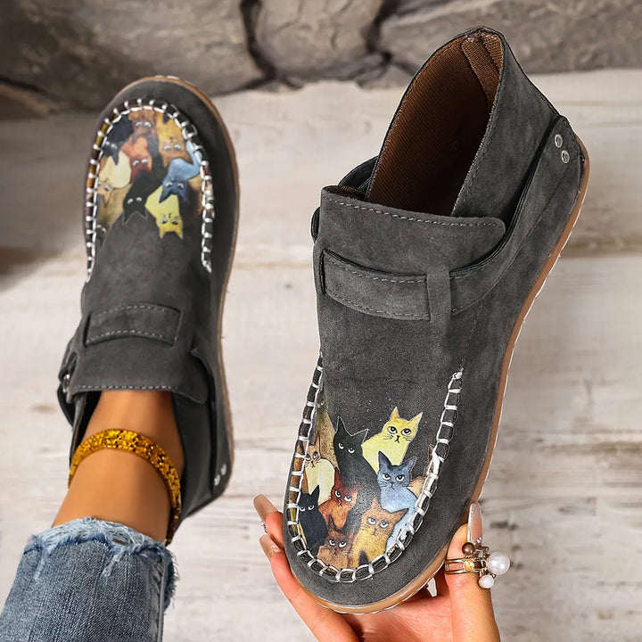 Cara - Bequemer Slipper mit Schnallen-Detail
