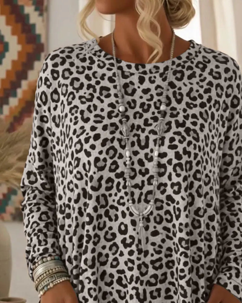 Calivelle - Soft-Touch Langarmshirt mit Leopard-Print