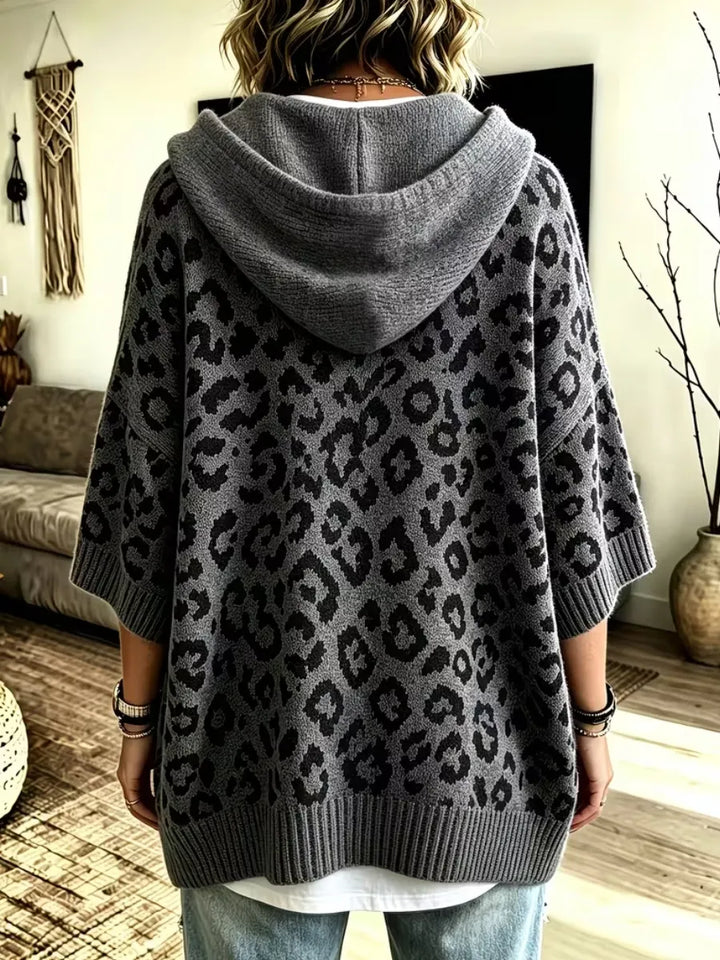 Jocasta - Oversize-Strickhoodie mit Leopardenmuster