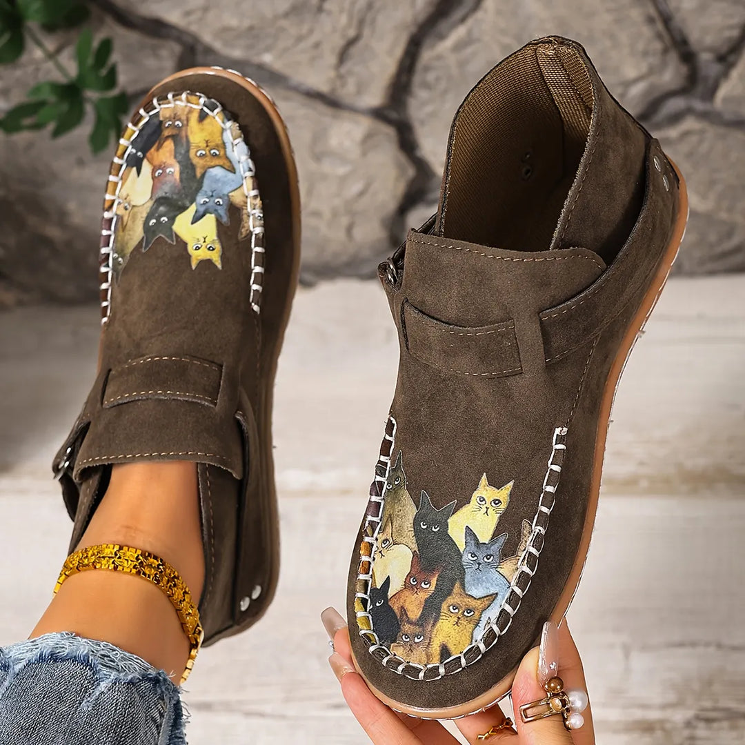Cara - Bequemer Slipper mit Schnallen-Detail