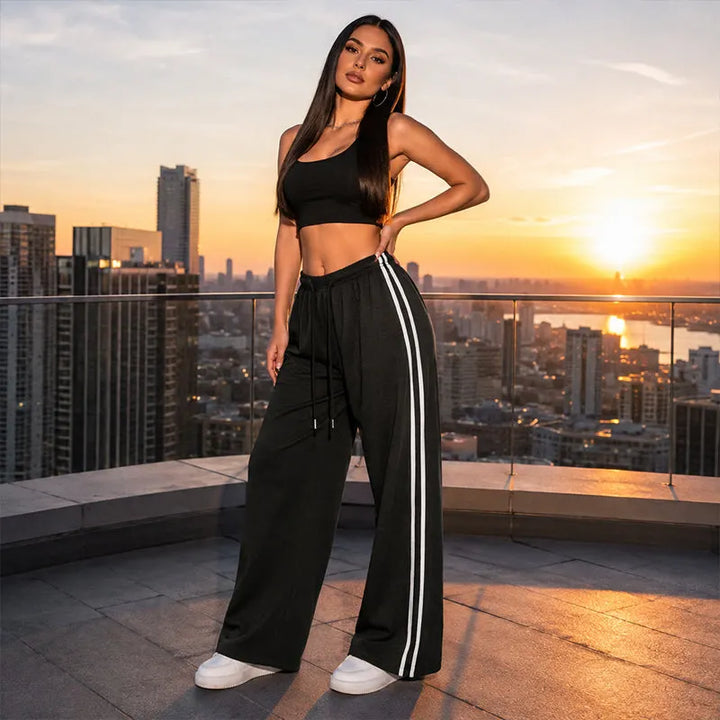 Adorielle - Sportliche gestreifte Wide-Leg-Hose
