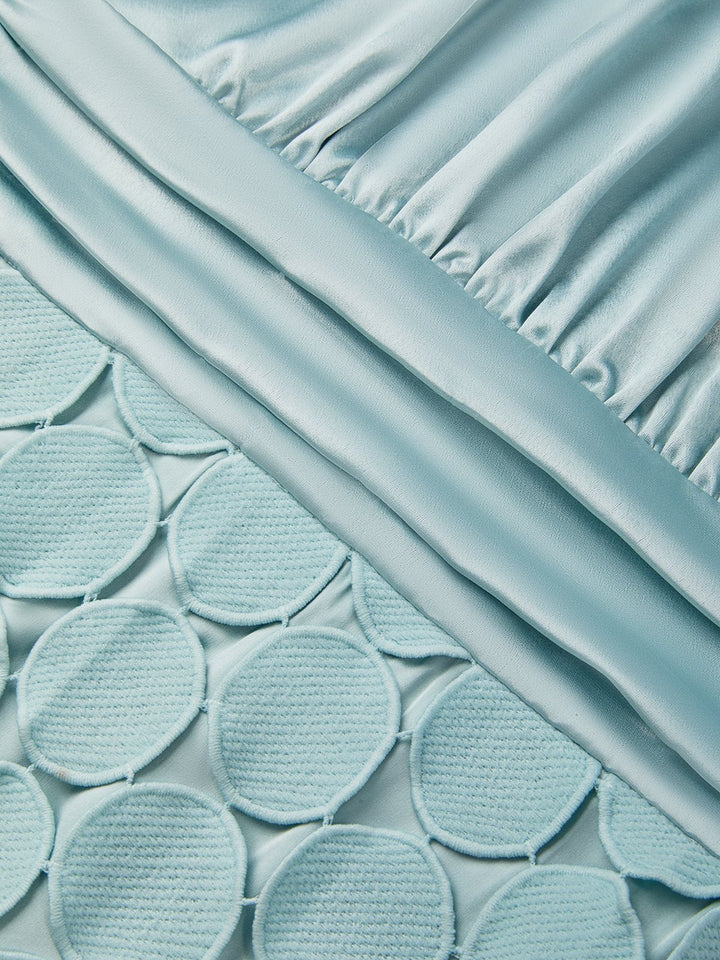 Amabel - Luxuriöses Neckholder-Midikleid