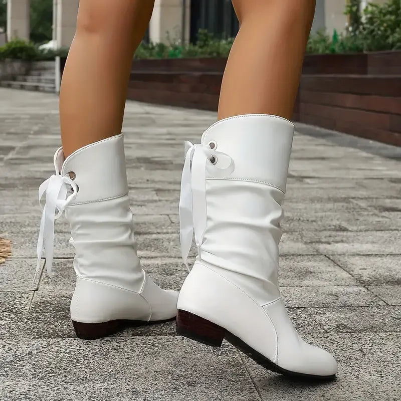 Hilda - Geraffte wadenhohe Schnürstiefel