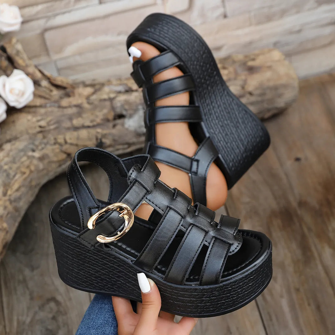 Isabeau - Gepolsterte Keilsandalen