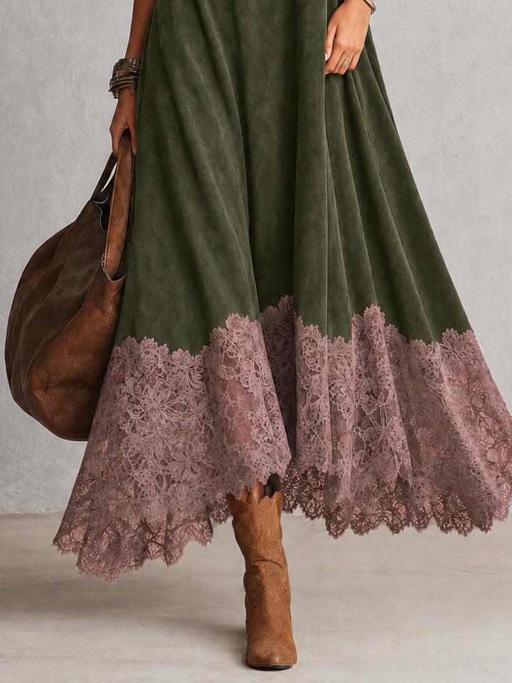 Maelis - Samtiges Maxikleid mit Spitzenbesatz