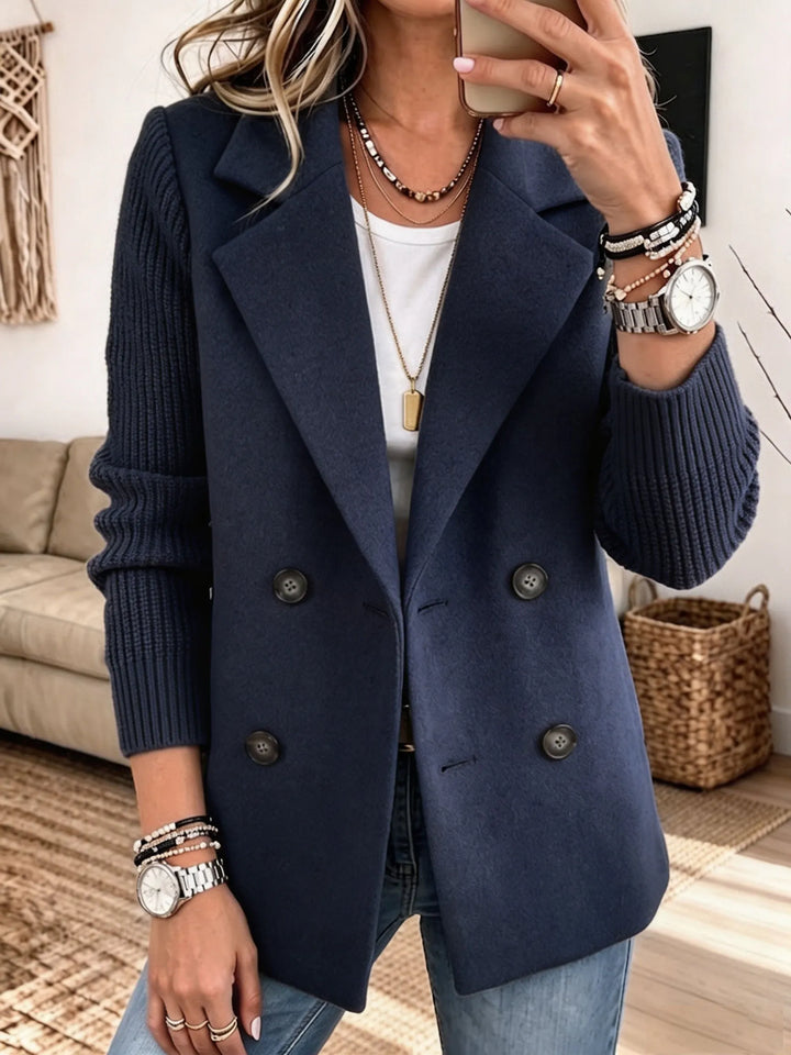 Adalene - Zweireihiger Blazer mit Strickärmeln