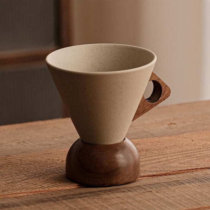 Mabel - Premium Kaffeetasse in Kegelform