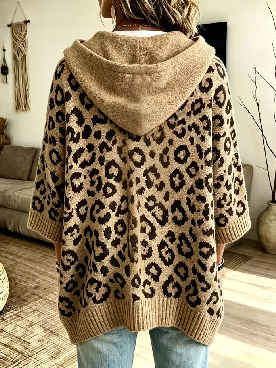 Jocasta - Oversize-Strickhoodie mit Leopardenmuster