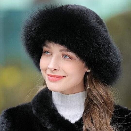 Olwen - Plüschige Kunstpelz-Wintermütze