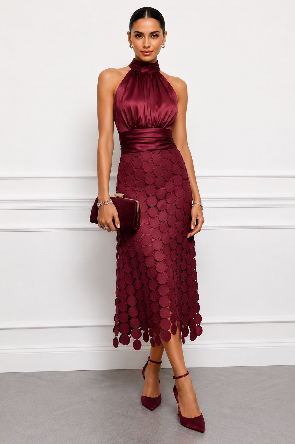 Amabel - Luxuriöses Neckholder-Midikleid