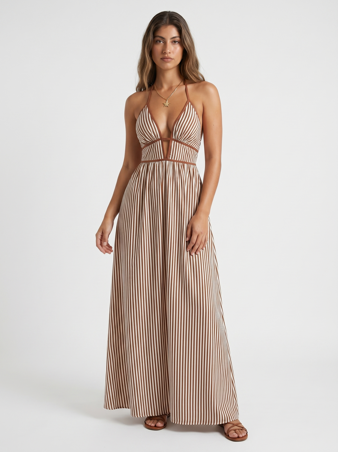 Lilliet - Skulpturales Neckholder-Maxikleid
