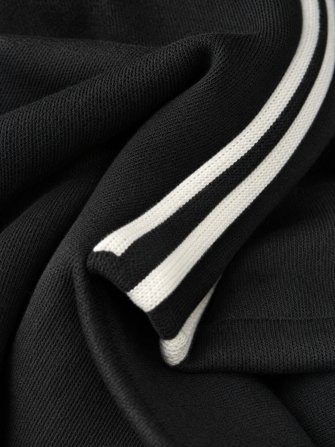Aida - Sportliches gestreiftes Maxikleid mit langen Ärmeln