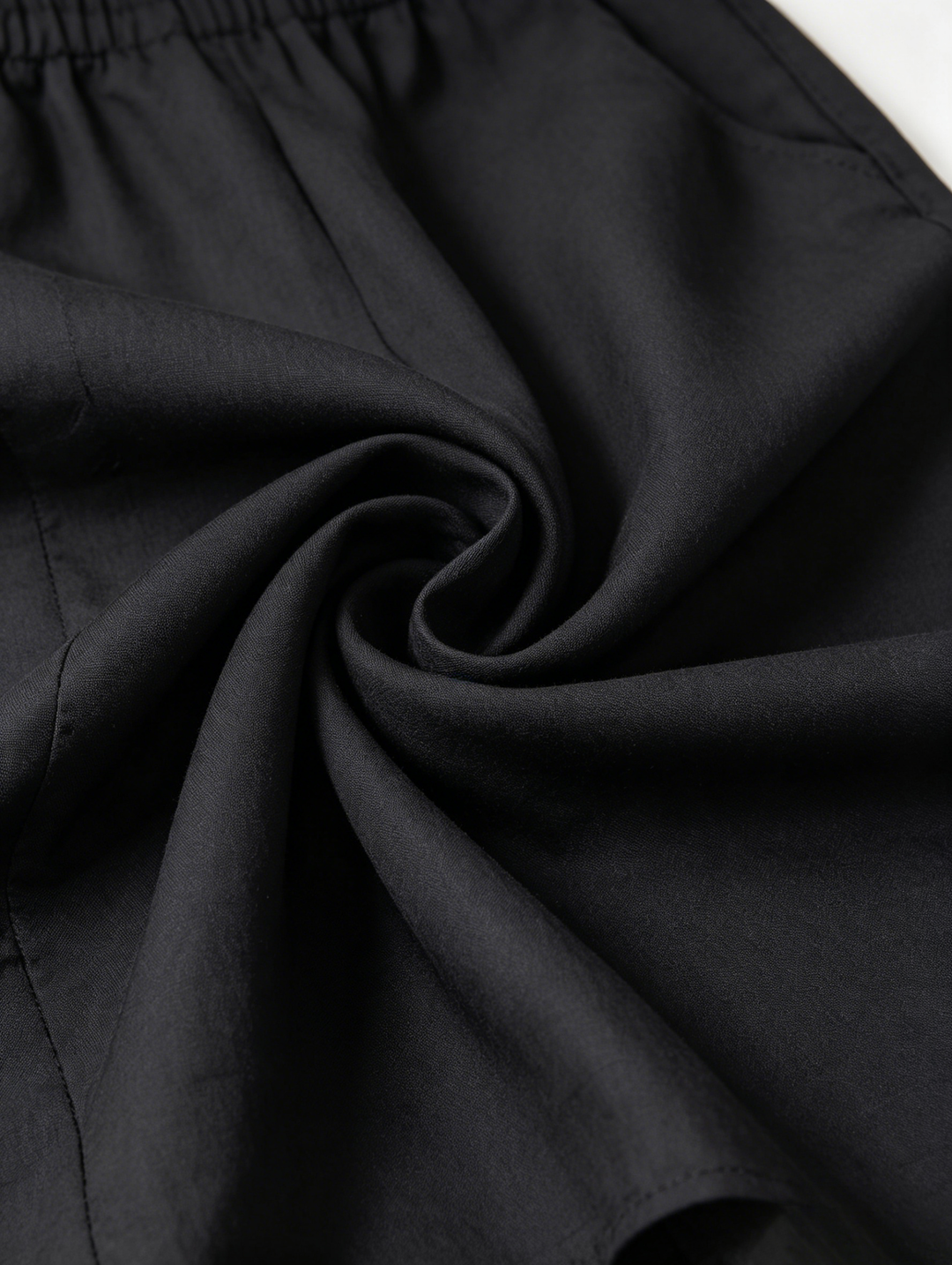 Neralia - Leichter schulterfreier Jumpsuit