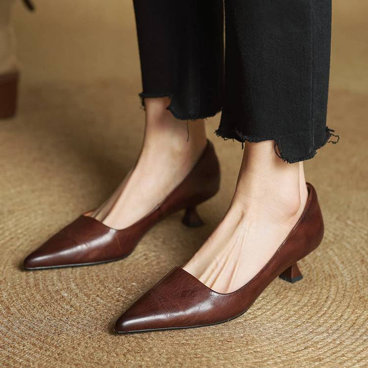 Serelina - Elegante Kitten-Heel-Pumps mit spitzer Zehenkappe