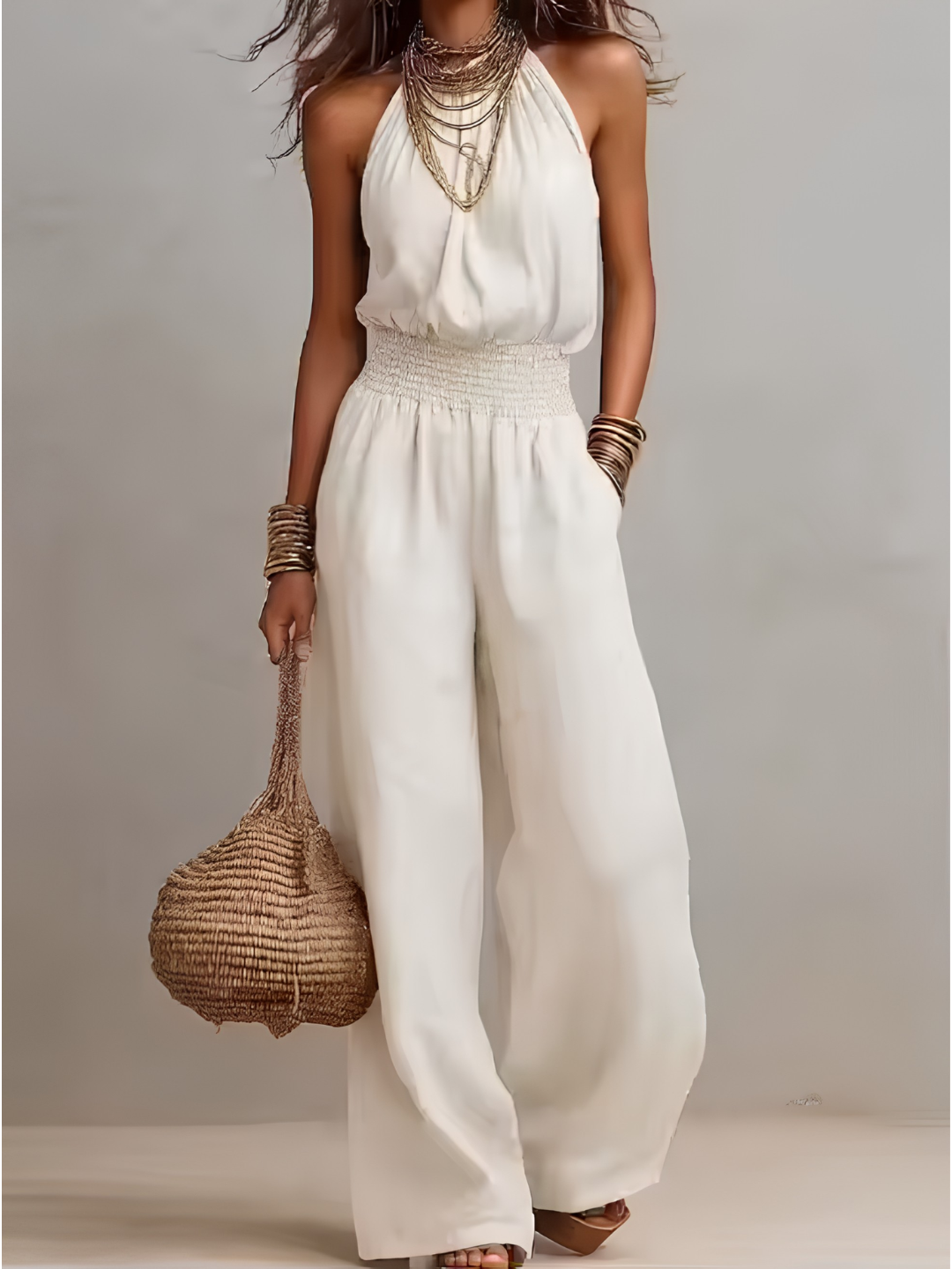 Elenie - Leichter Neckholder-Jumpsuit