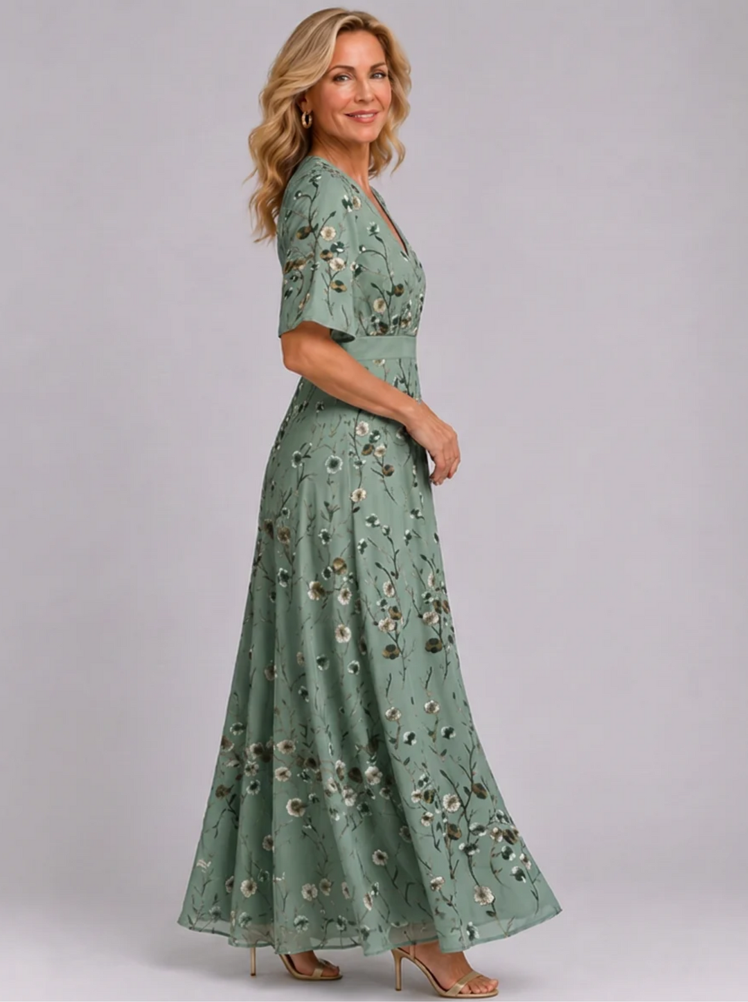 Adaline - Weiches florales Midikleid