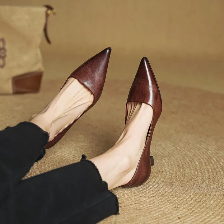Serelina - Elegante Kitten-Heel-Pumps mit spitzer Zehenkappe