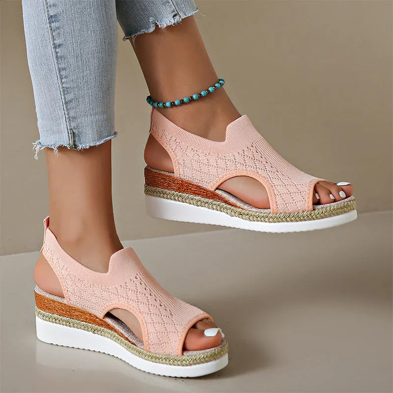 Orianne - Atmungsaktive Peep-Toe-Keilsandalen