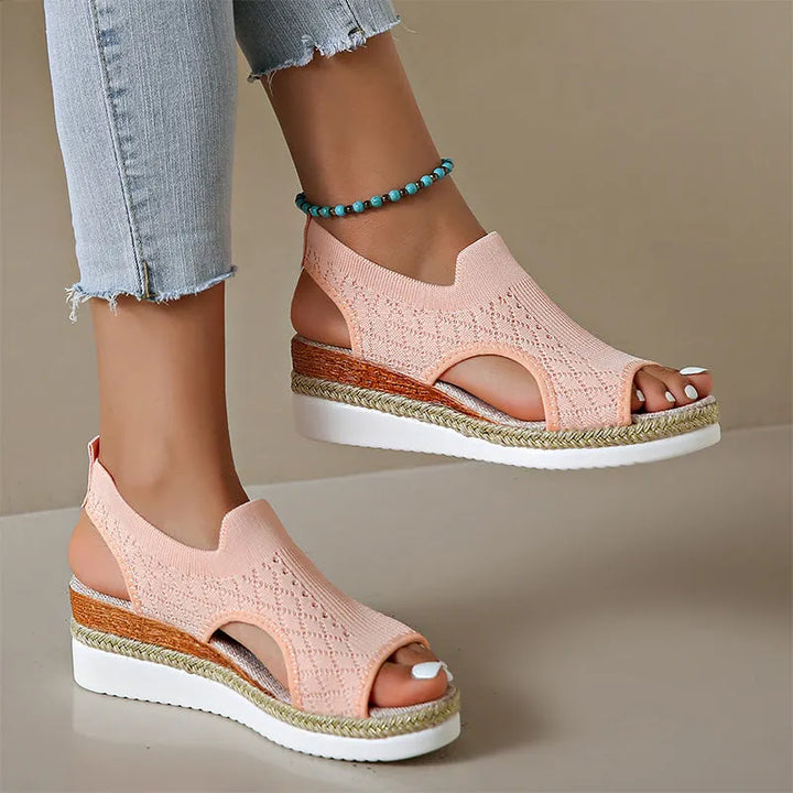 Orianne - Atmungsaktive Peep-Toe-Keilsandalen