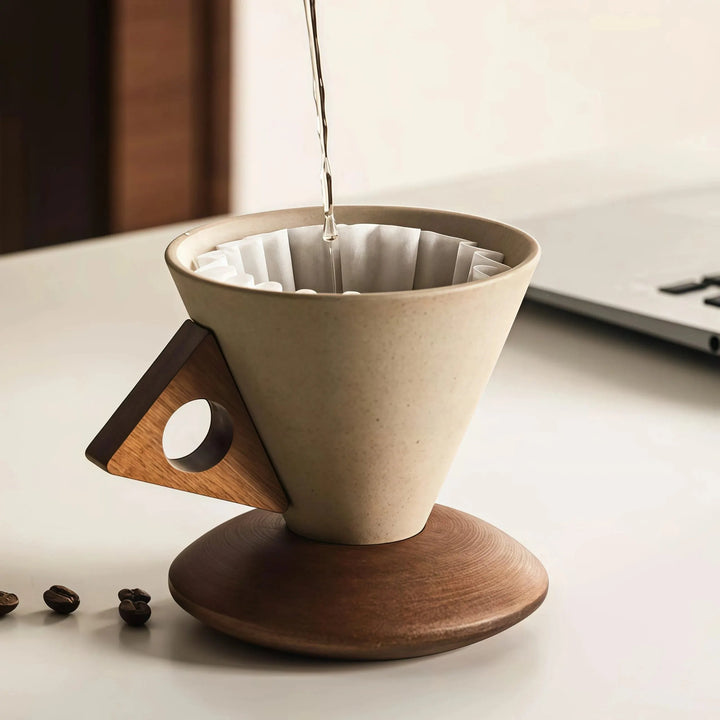 Mabel - Premium Kaffeetasse in Kegelform