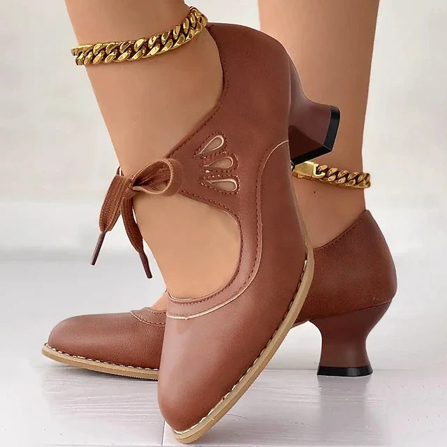 Veralyn - Vintage-Kitten-Heels mit Schnürung