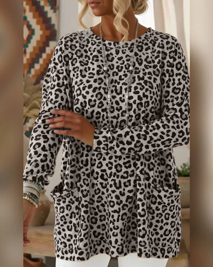 Calivelle - Soft-Touch Langarmshirt mit Leopard-Print