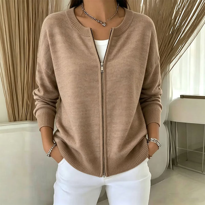 Xyla - Locker geschnittene Strickjacke mit Reißverschluss