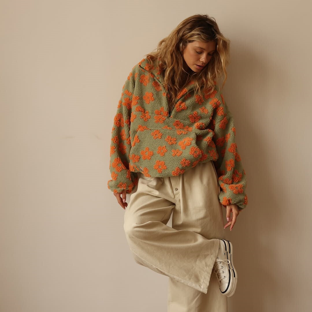 Clemency - Kuscheliger Fleece-Pullover mit Blumenmuster