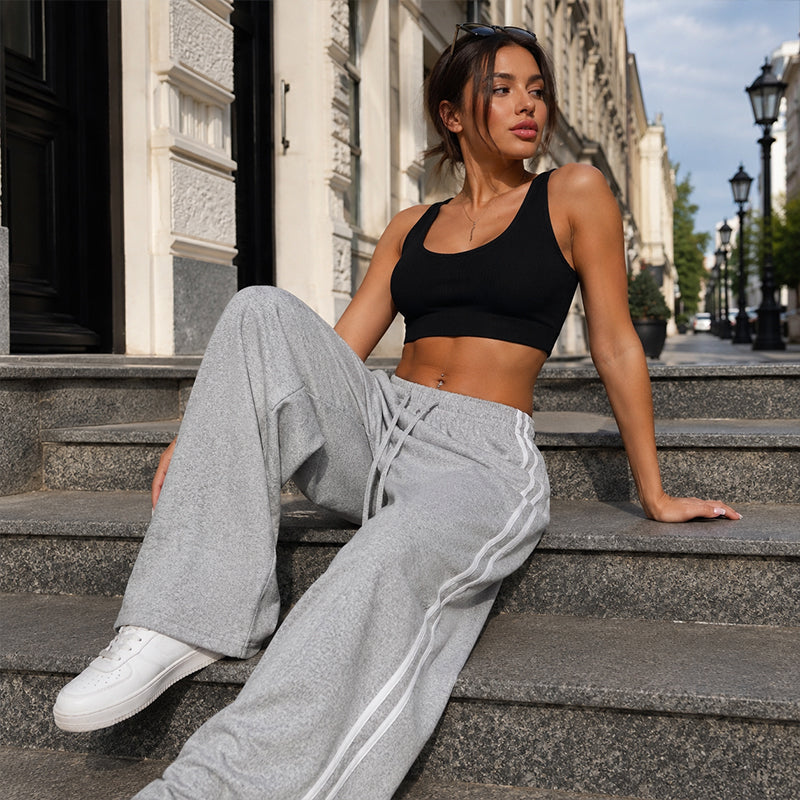 Adorielle - Sportliche gestreifte Wide-Leg-Hose