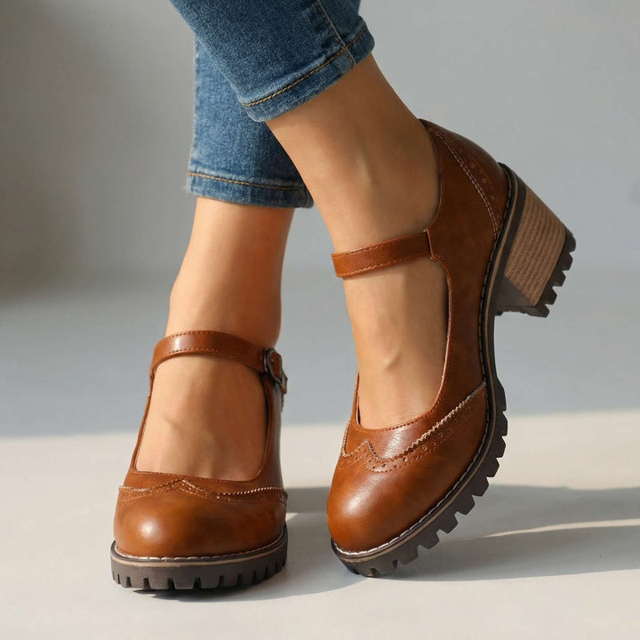 Ilyra - Blockabsatz-Schuhe mit Schnallenriemen