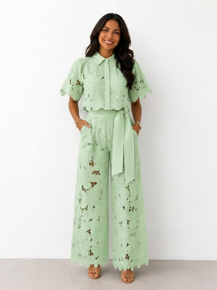 Avalina - Set aus Bluse und Hose mit Soft-Touch