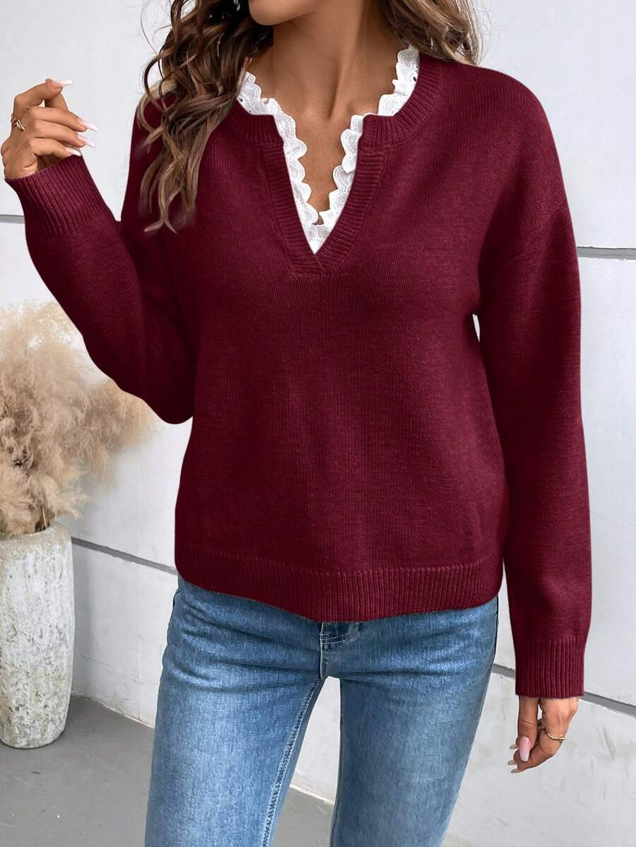 Aloraine - Weicher V-Ausschnitt-Pullover mit Spitzenbesatz