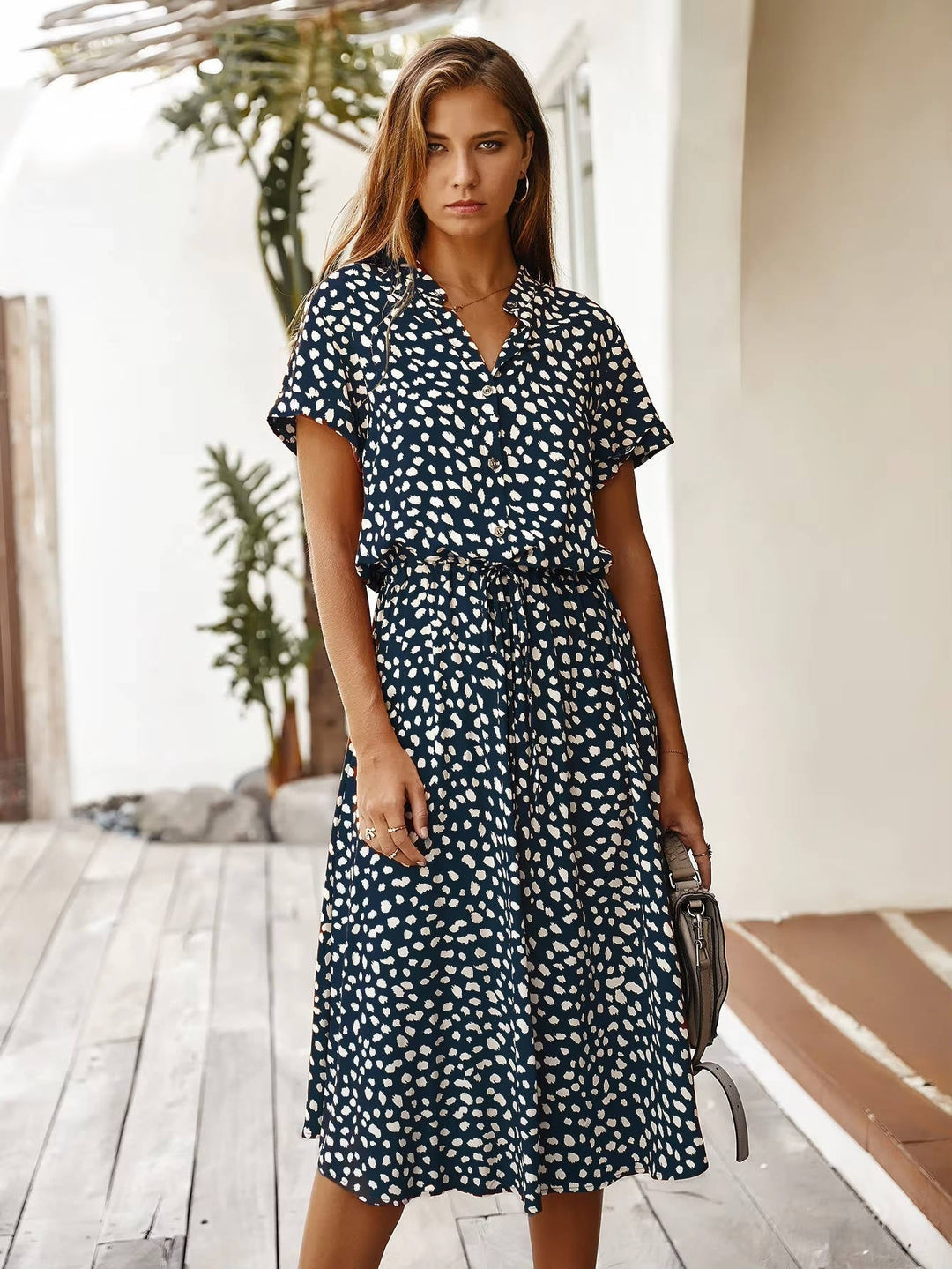 Novella - Lässiges Midi-Kleid mit Knopfleiste vorn