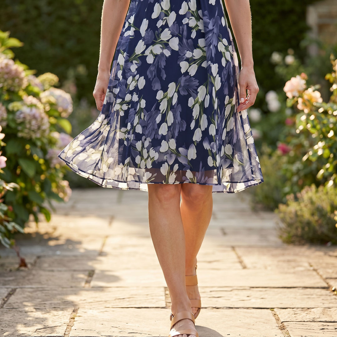 Genevora - Luftiges Midikleid mit Blumenmuster