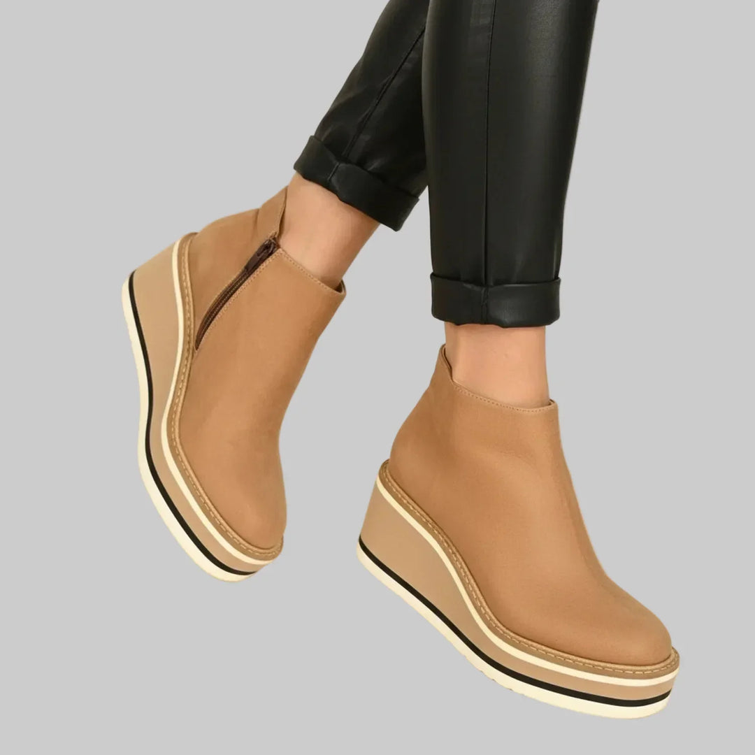 Fayloria - Keilabsatz-Stiefeletten mit Komfort-Passform