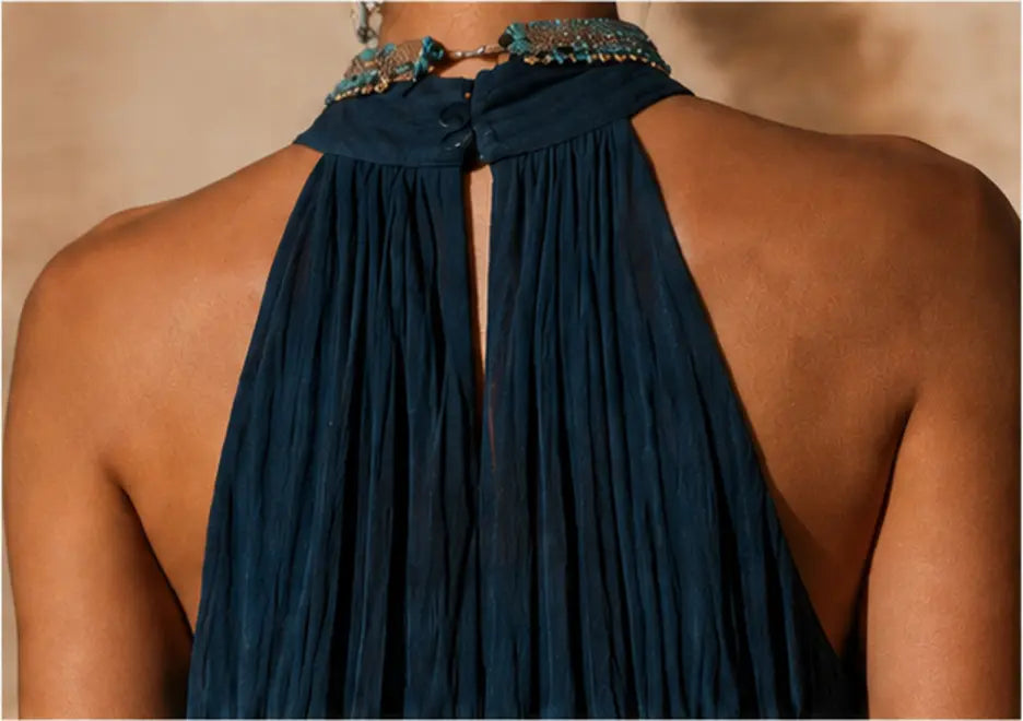 Calissa - Superweiches Neckholder-Maxikleid